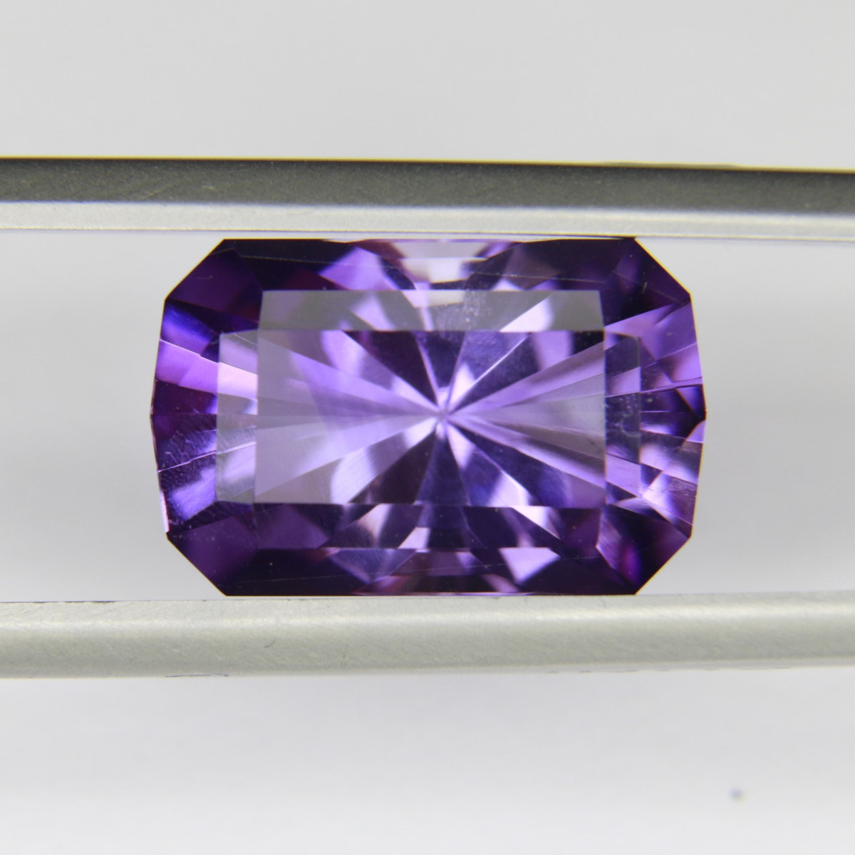 6.62ct faceted Amethyst gemstone - alternate view 2