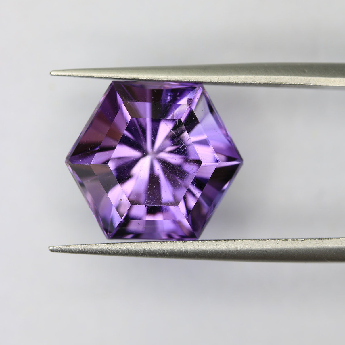 6.86ct faceted Amethyst gemstone