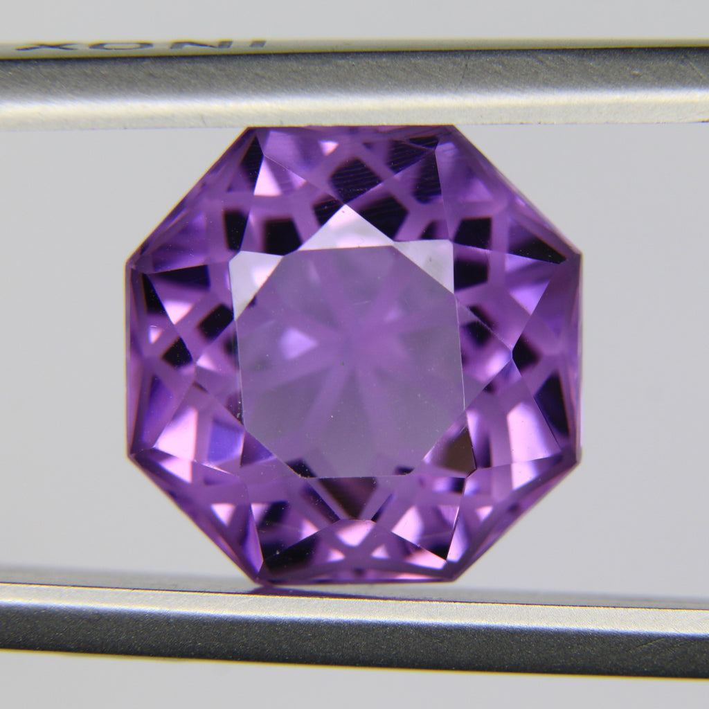 6.87ct faceted Amethyst gemstone - alternate view 2