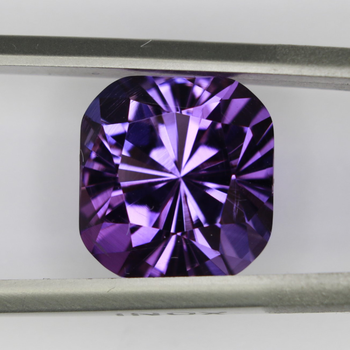 6.87ct faceted Amethyst gemstone