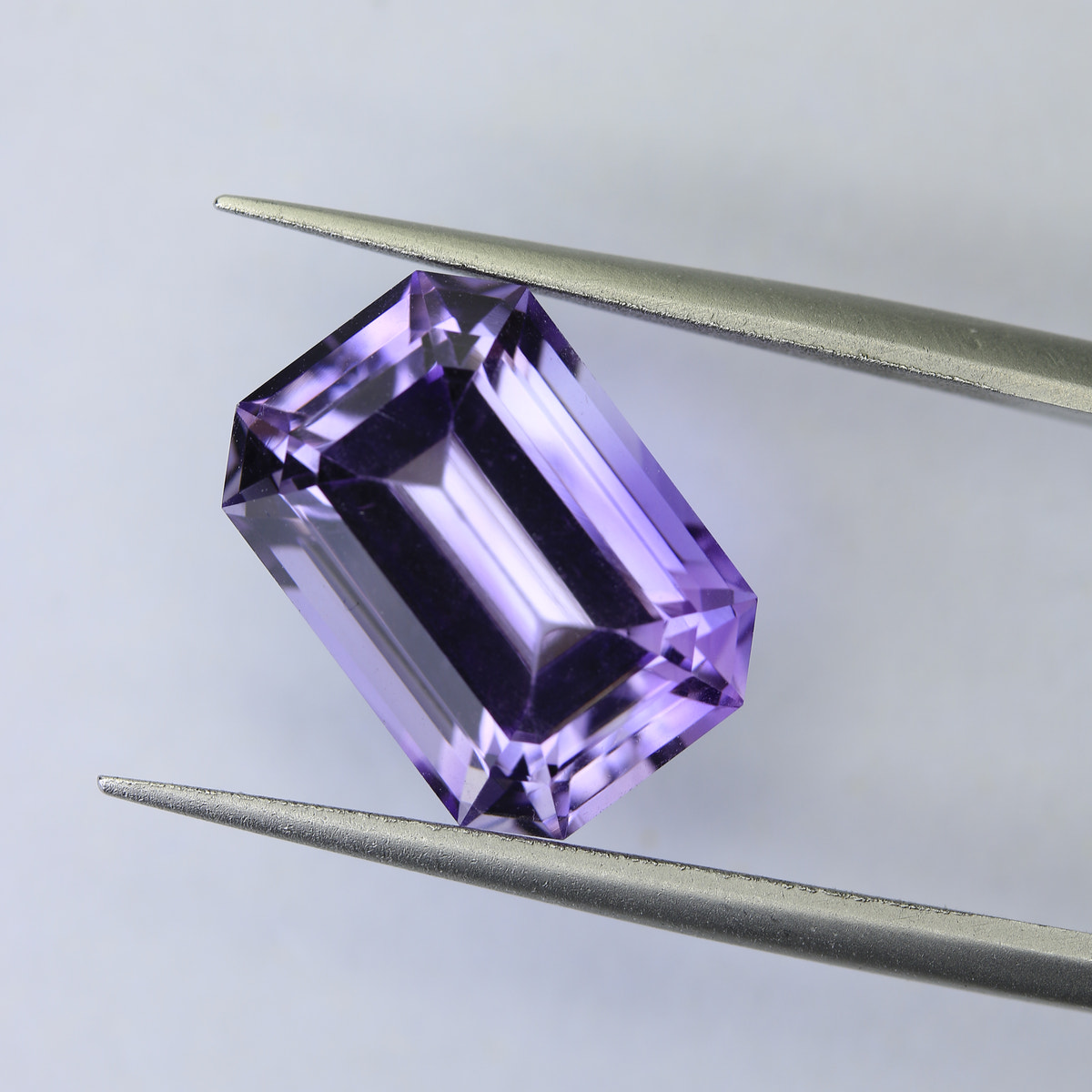 7.1ct faceted Amethyst gemstone