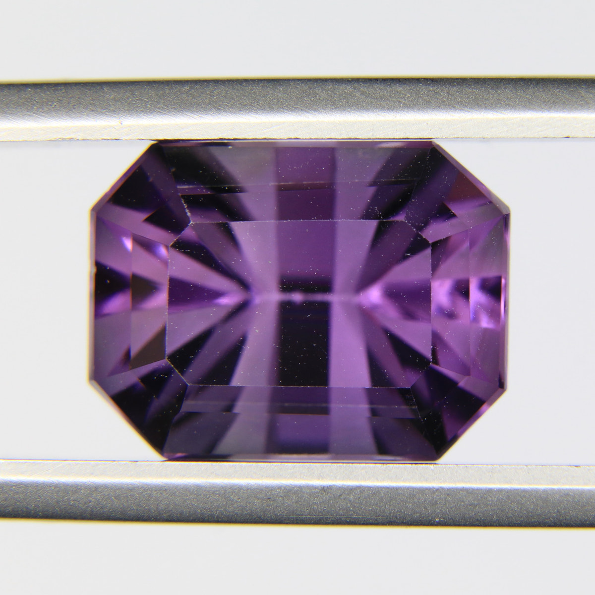 7.22ct faceted Amethyst gemstone