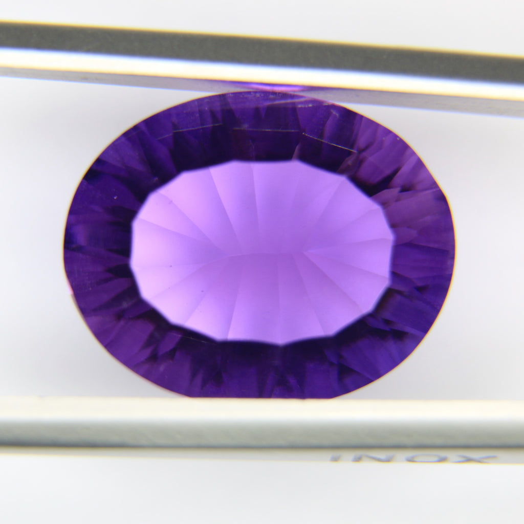 7.33ct faceted Amethyst gemstone - alternate view 3
