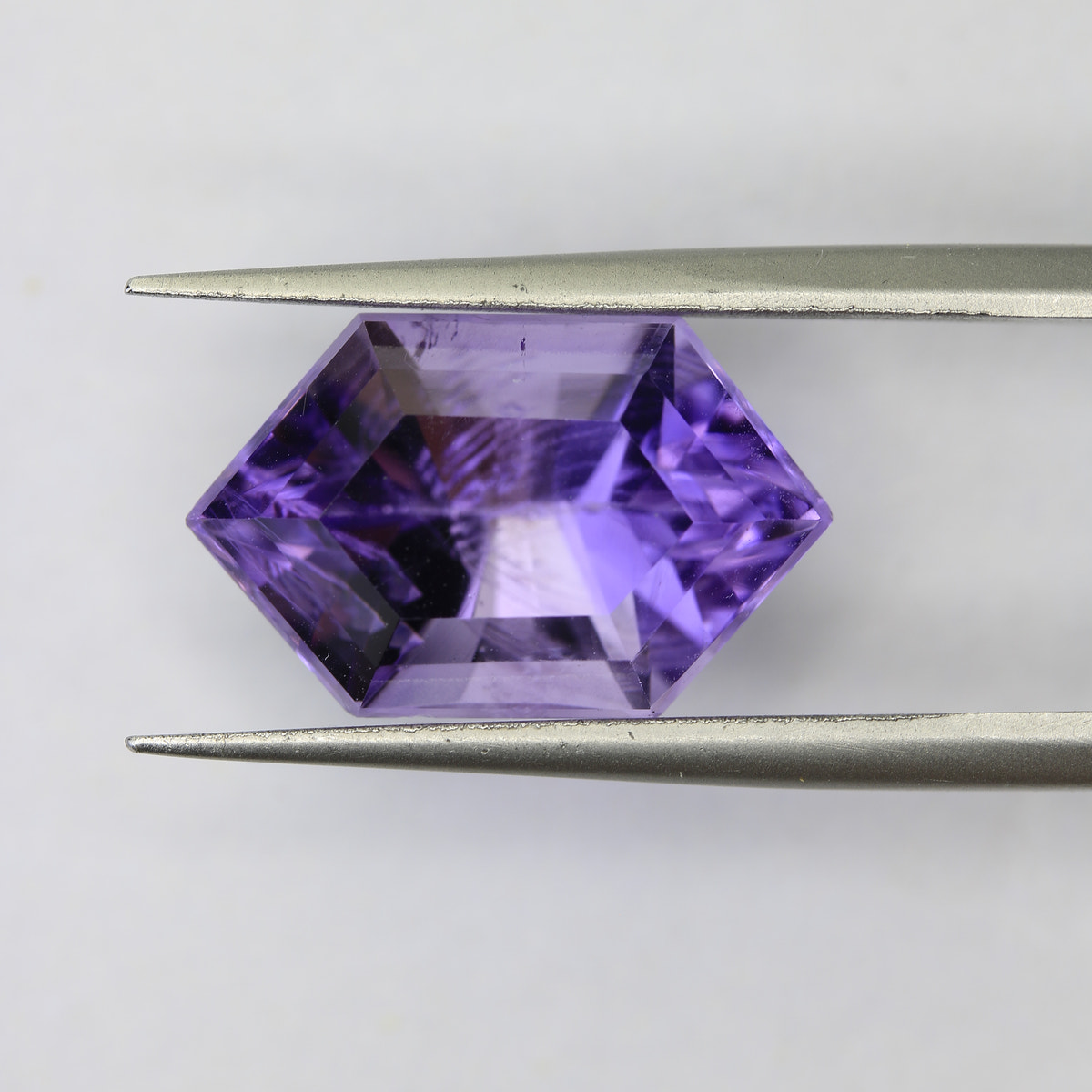 7.59ct faceted Amethyst gemstone