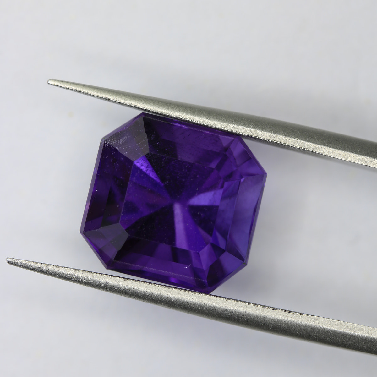 7.72ct faceted Amethyst gemstone