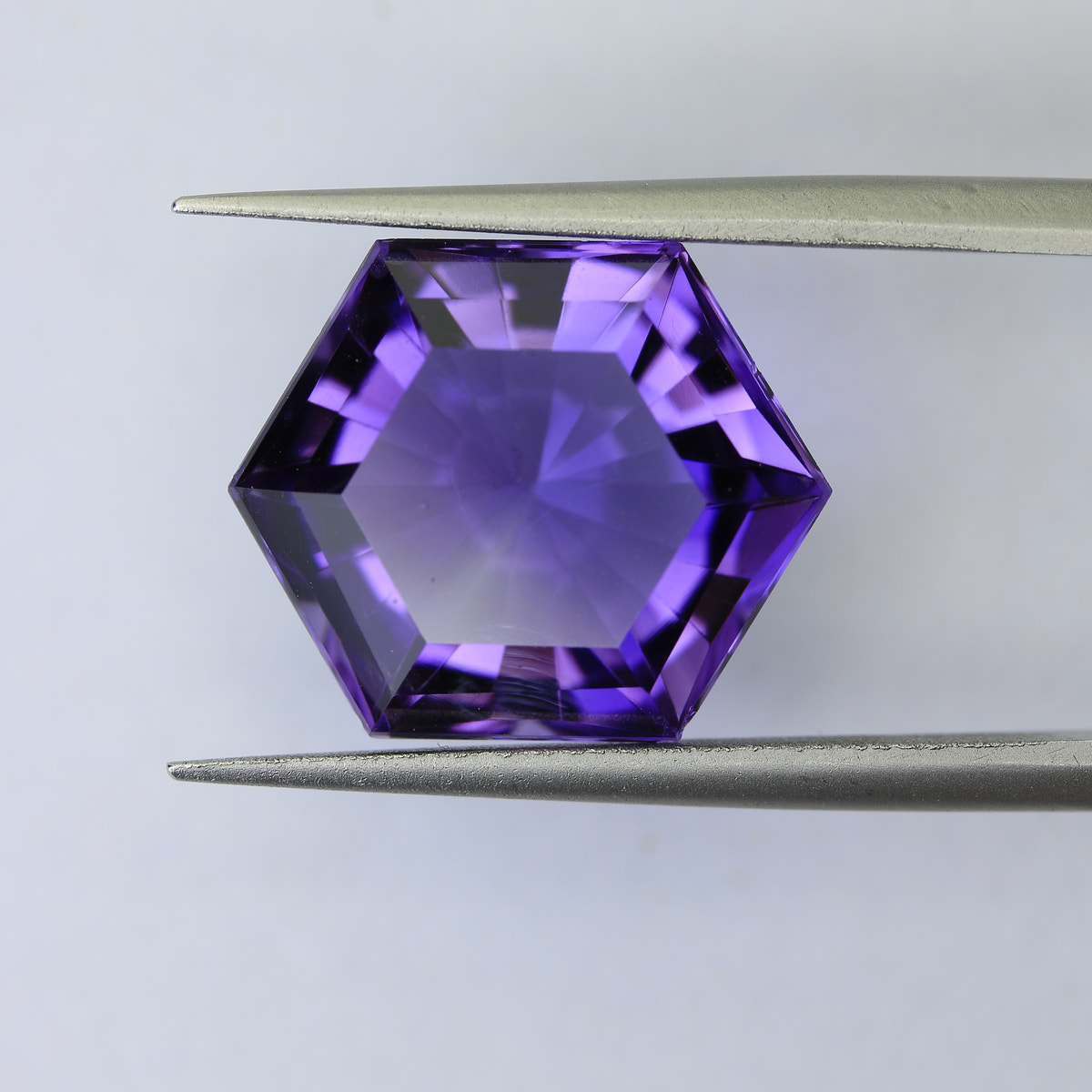 7.75ct faceted Amethyst gemstone