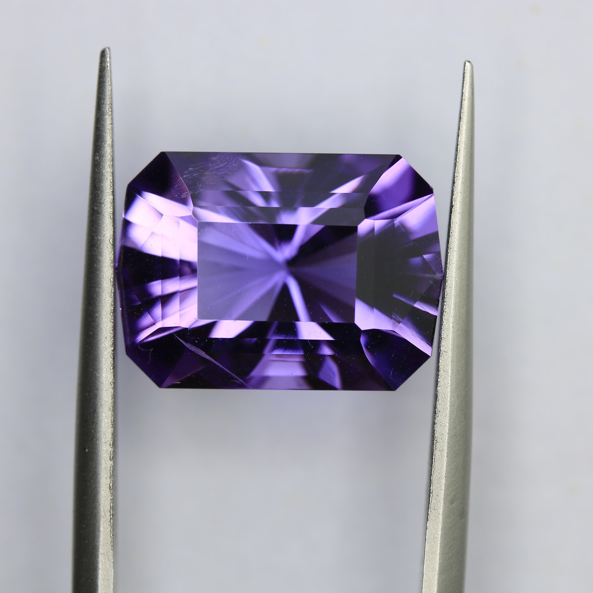 8.06ct faceted Amethyst gemstone - alternate view 2