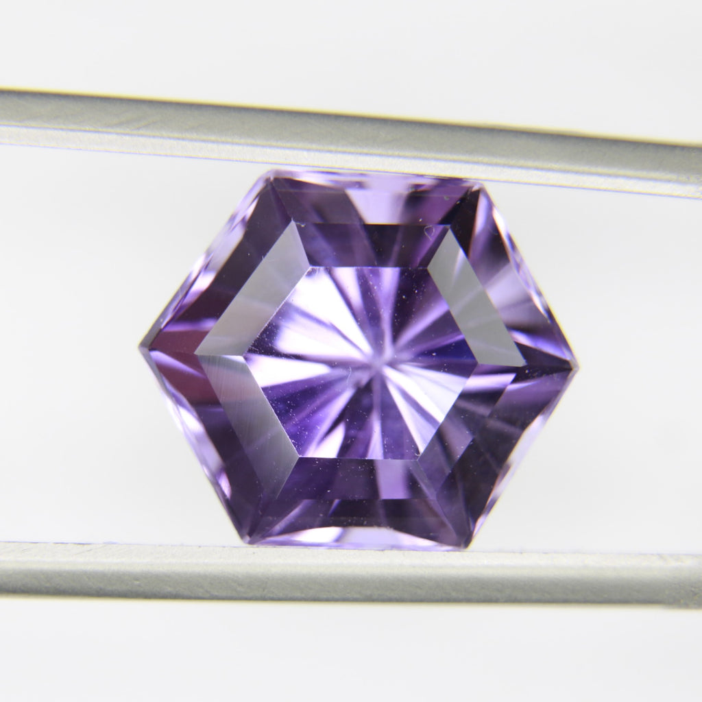 8.88ct faceted Amethyst gemstone - alternate view 2