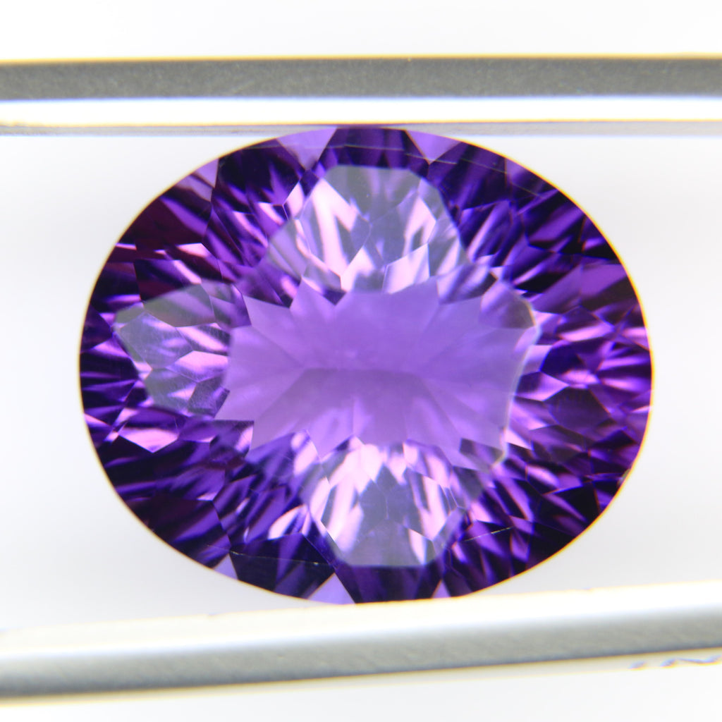 9.71ct faceted Amethyst gemstone - alternate view 3