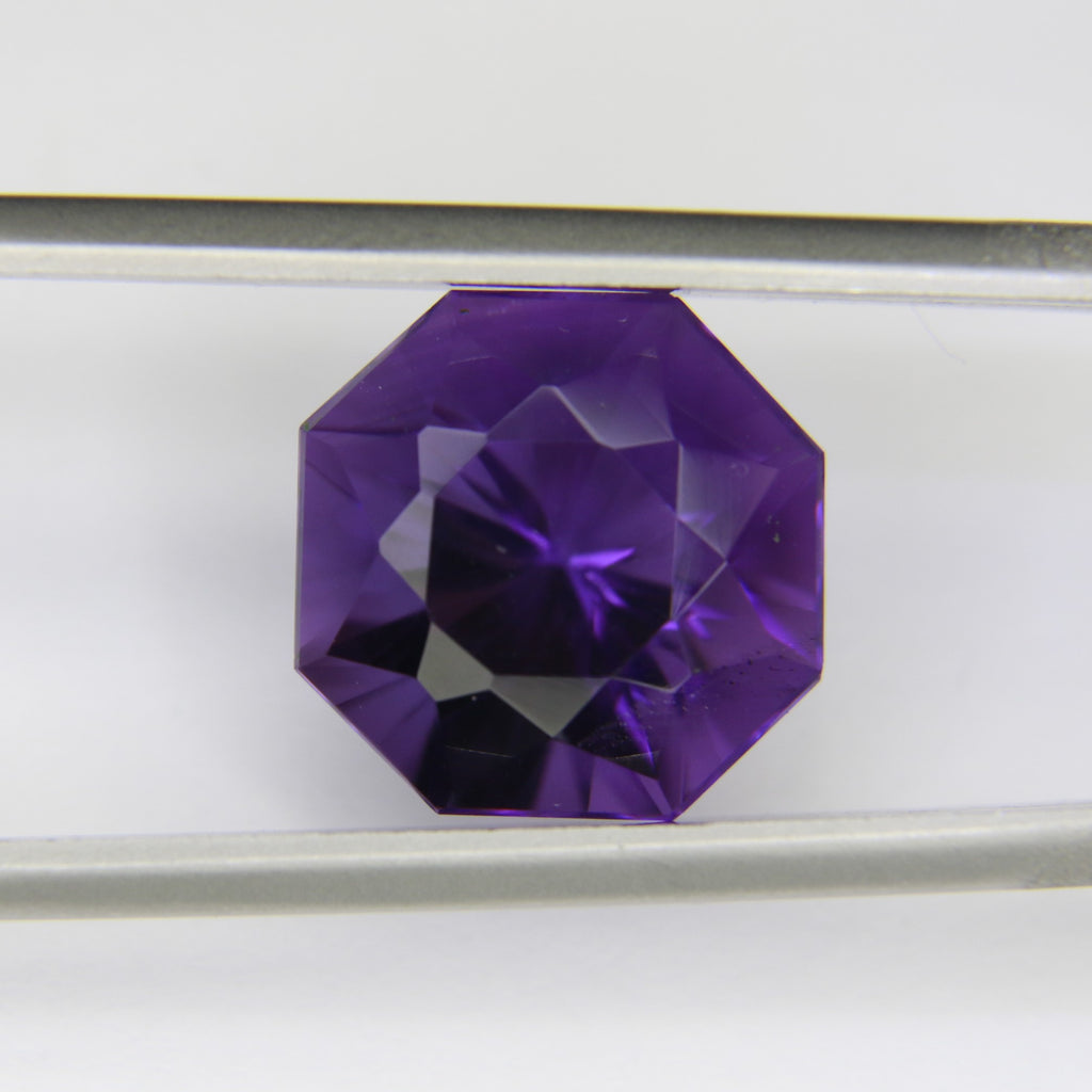 9.78ct faceted Amethyst gemstone - alternate view 2