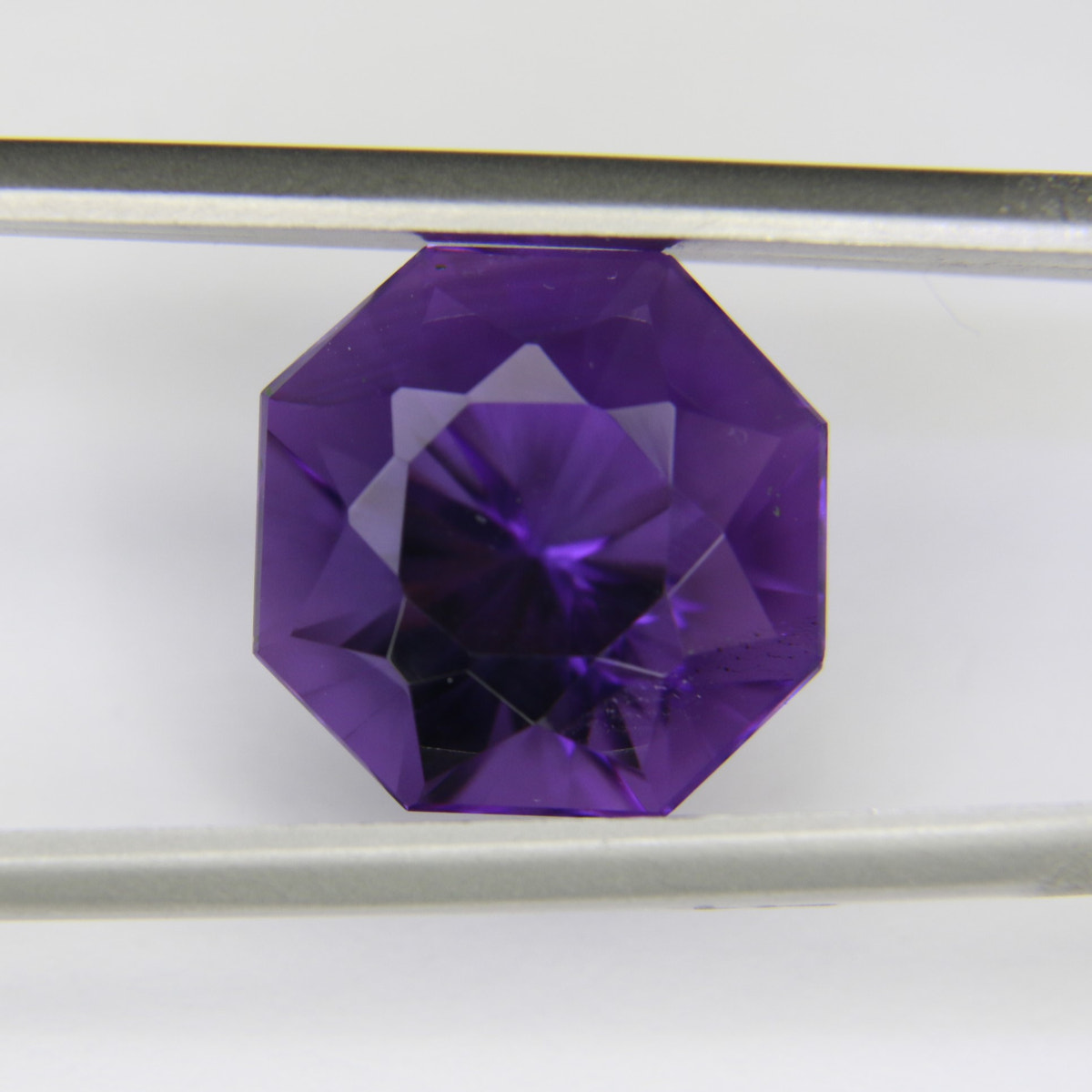 9.78ct faceted Amethyst gemstone