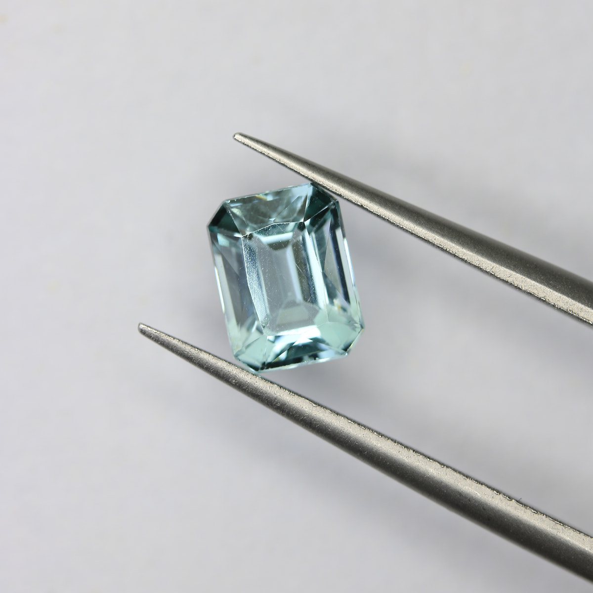 1.75ct faceted Apatite gemstone