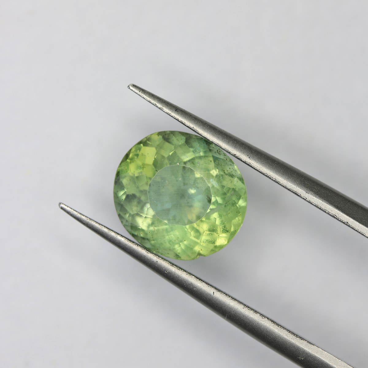 2.8ct faceted Apatite gemstone - alternate view 2