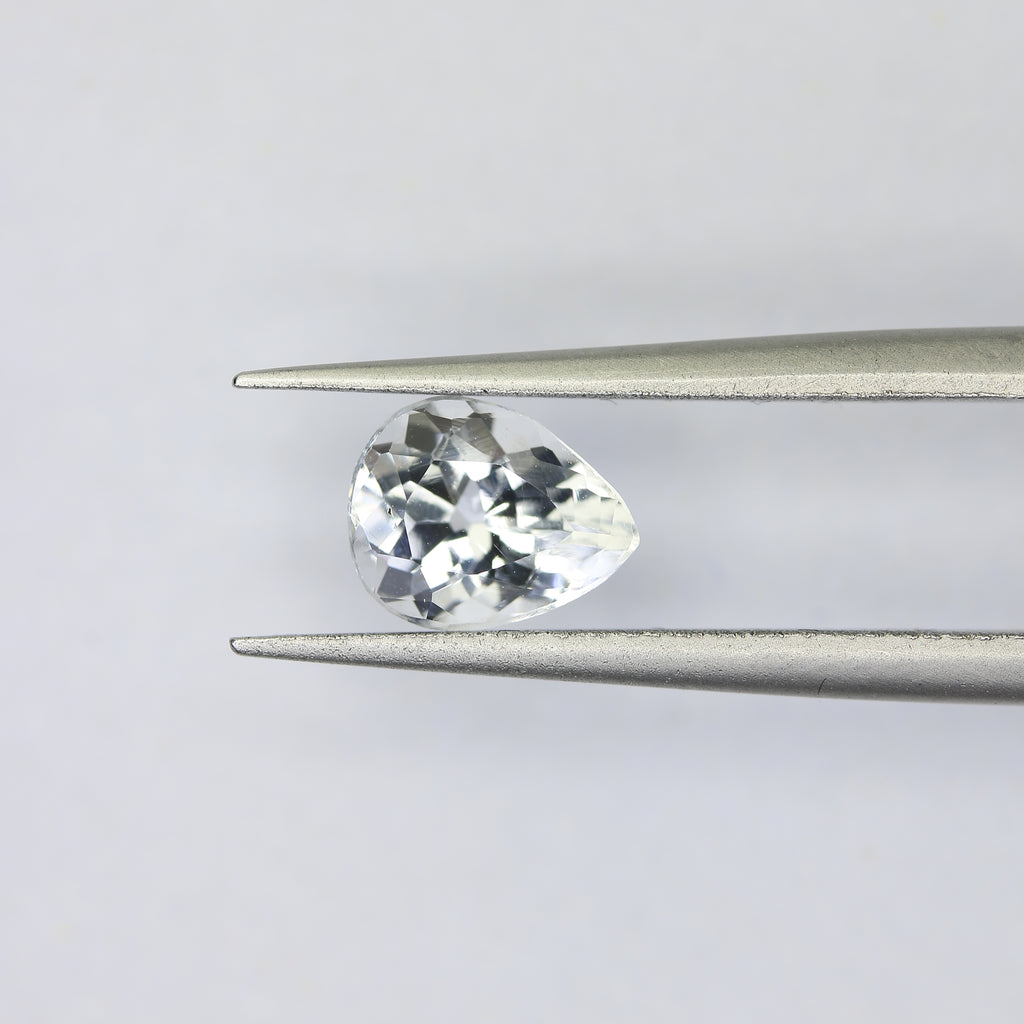 0.95ct faceted Aquamarine gemstone - alternate view 2