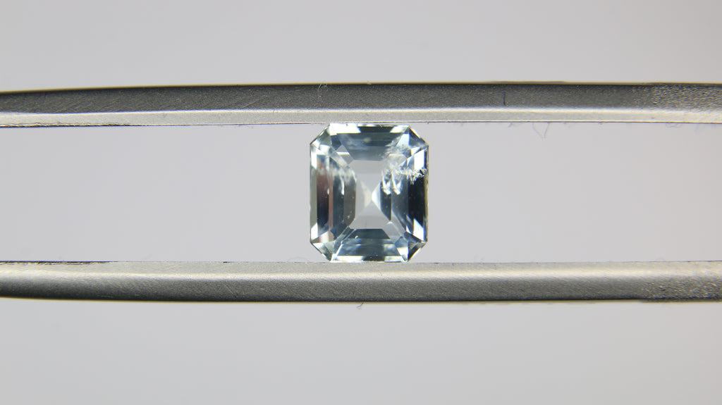 0.97ct faceted Aquamarine gemstone