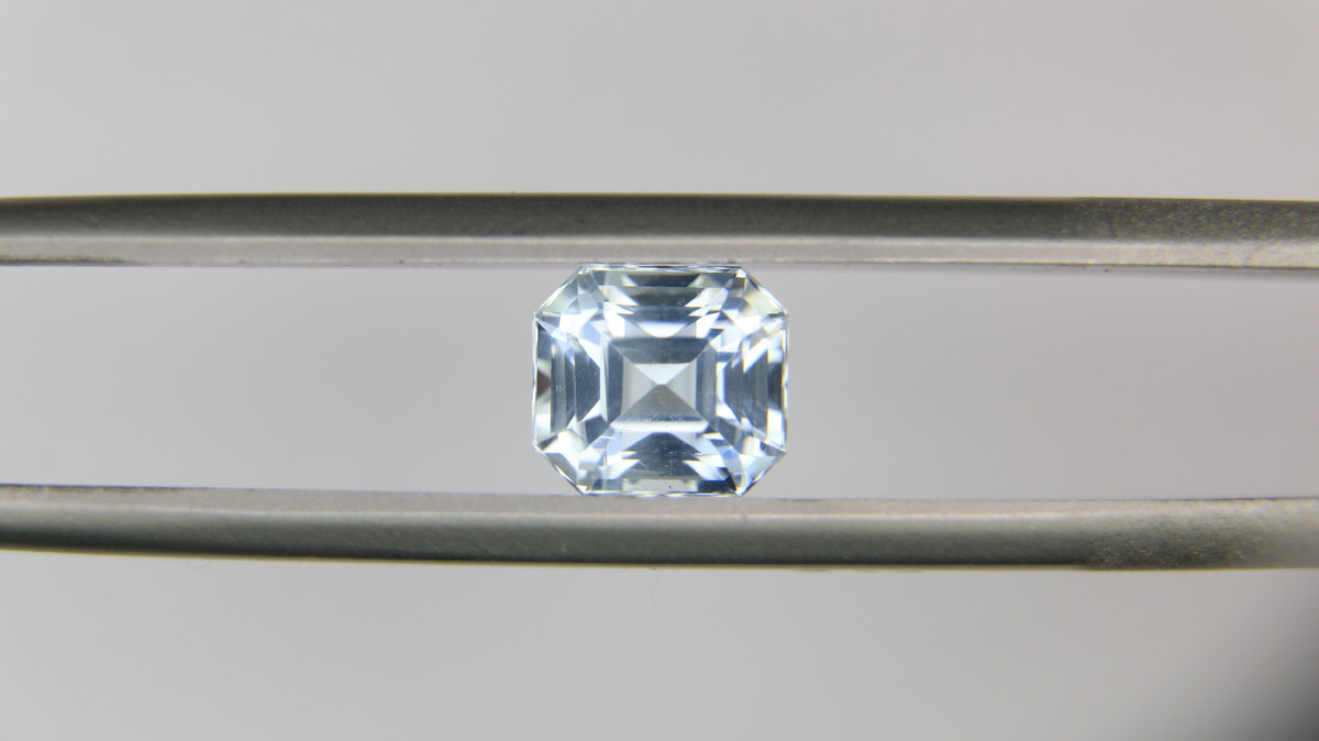 1.55ct faceted Aquamarine gemstone