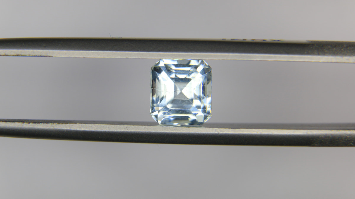 1.58ct faceted Aquamarine gemstone