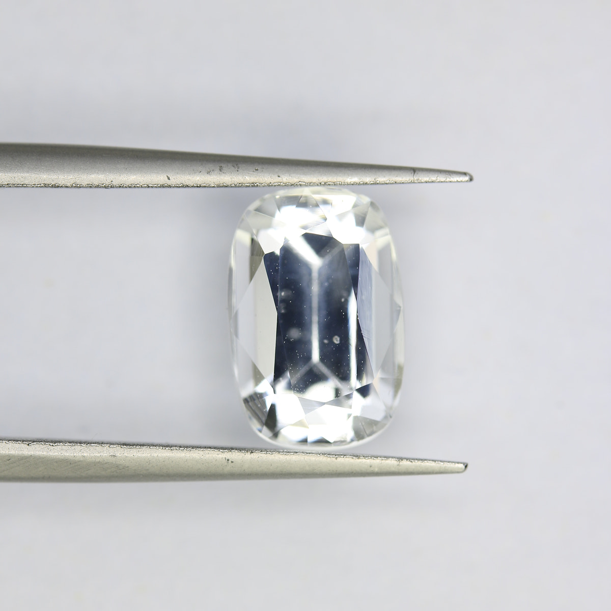 3.15ct faceted Aquamarine gemstone