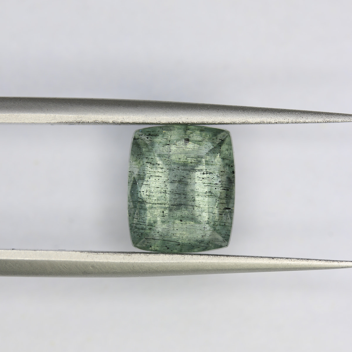 3.15ct faceted Aquamarine gemstone