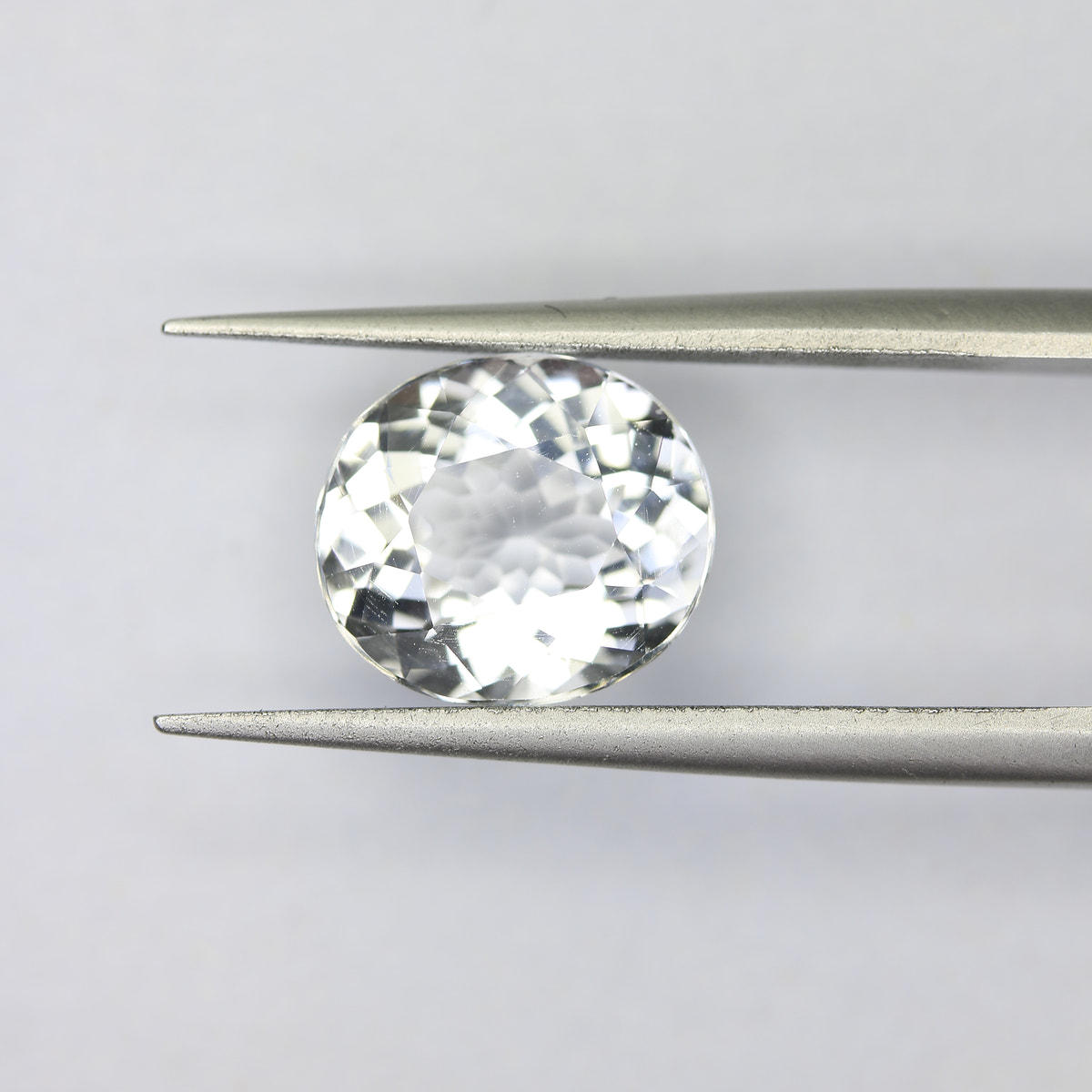 3.68ct faceted Aquamarine gemstone
