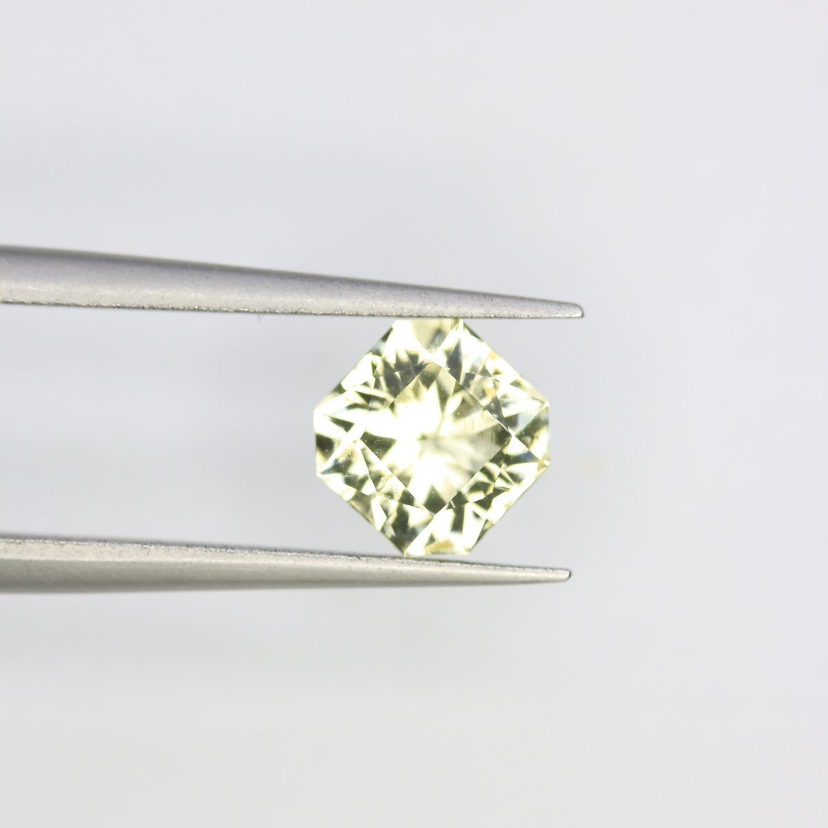 1.125ct faceted Beryl gemstone