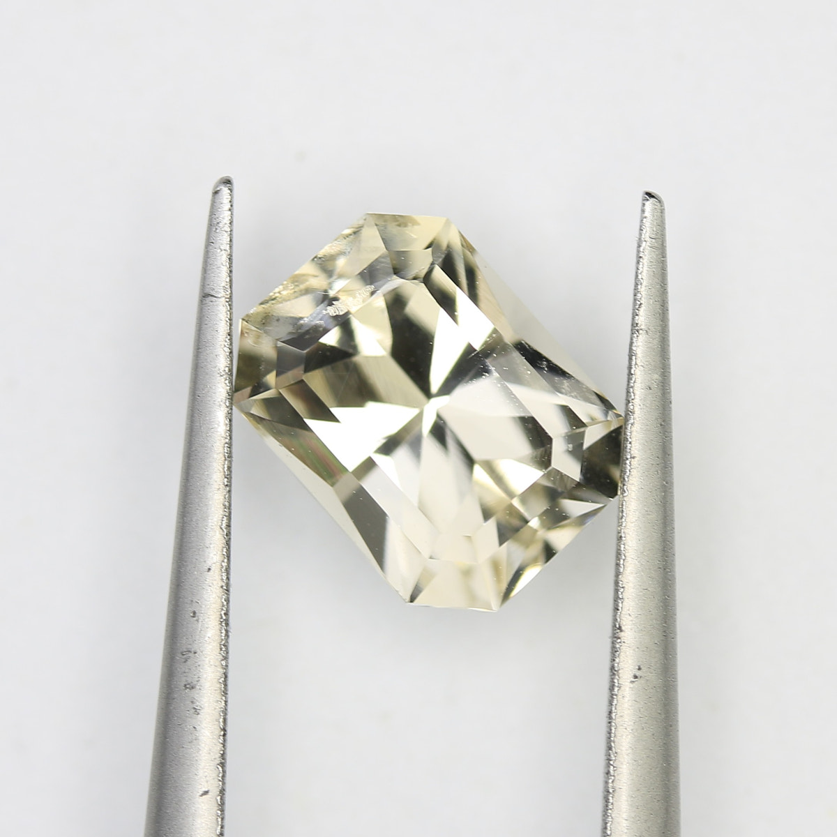 1.31ct faceted Beryl gemstone