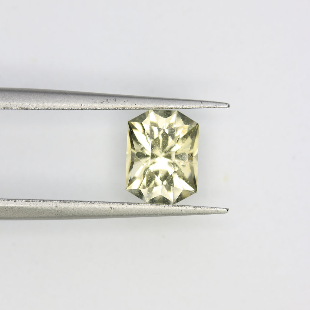 1.58ct faceted Beryl gemstone - alternate view 3