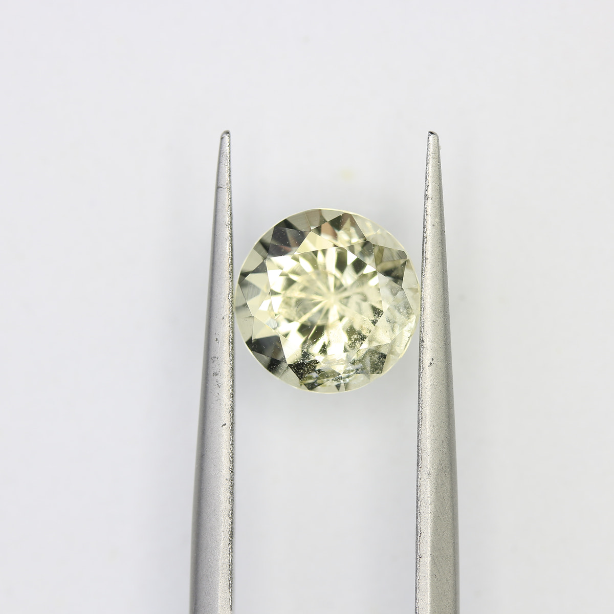 1.77ct faceted Beryl gemstone