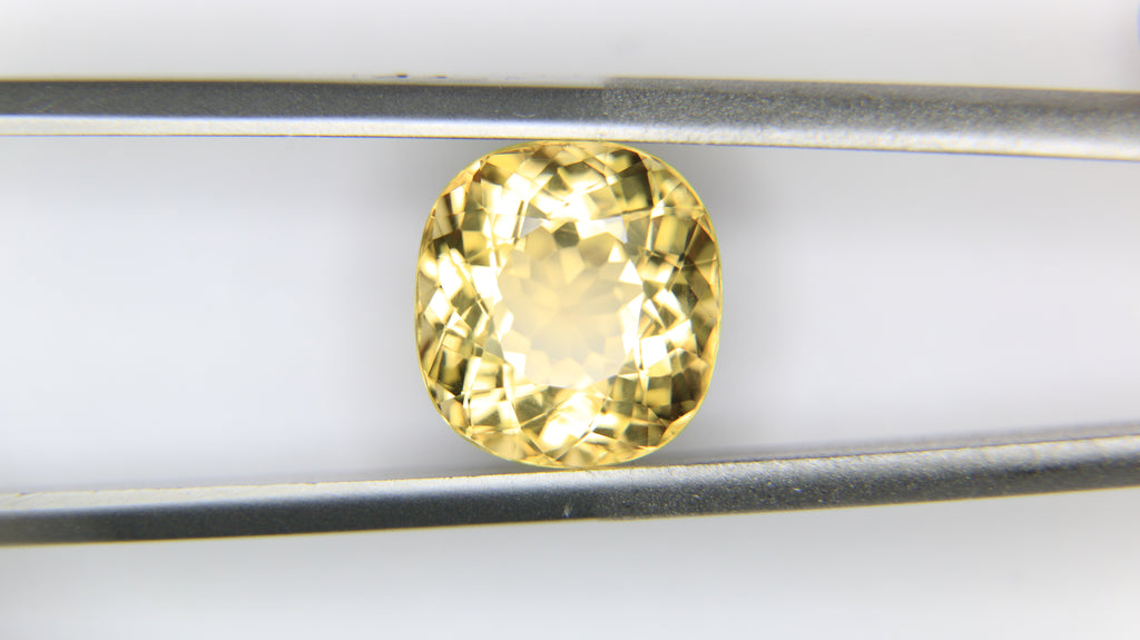 5.24ct faceted Beryl gemstone - alternate view 2