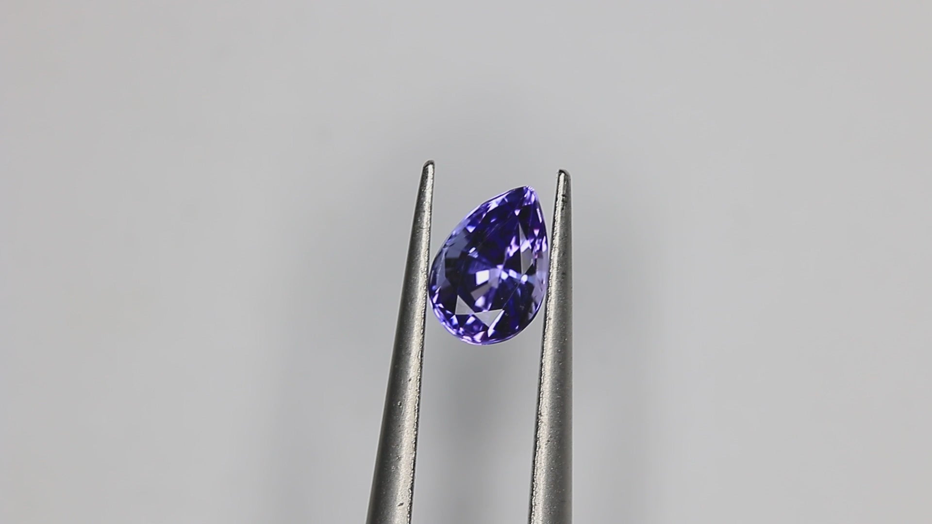 Tanzanite gemstone - Tan 0010 cer - Video 01 [RTG-TAN-0010-CER-0011-REPLACEMENT-V1 FC3BA11F53E41068]
